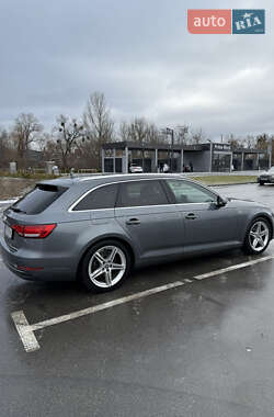 Універсал Audi A4 2017 в 