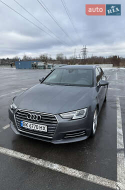 Універсал Audi A4 2017 в 