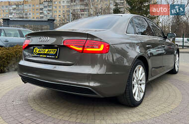 Седан Audi A4 2014 в Львові