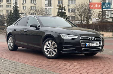 Седан Audi A4 2016 в Киеве