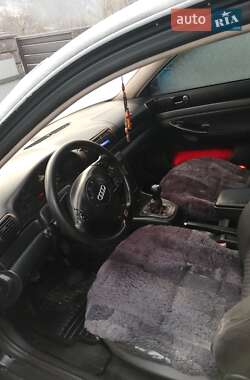 Седан Audi A4 1995 в 