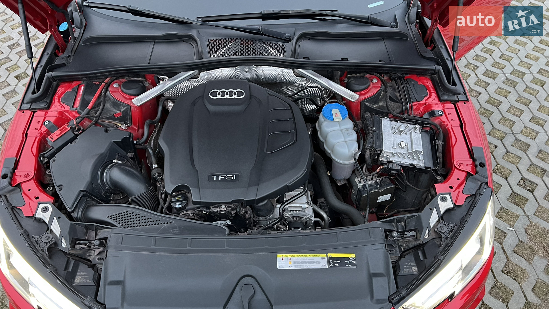 2016 Audi A4 - мініатюра 8