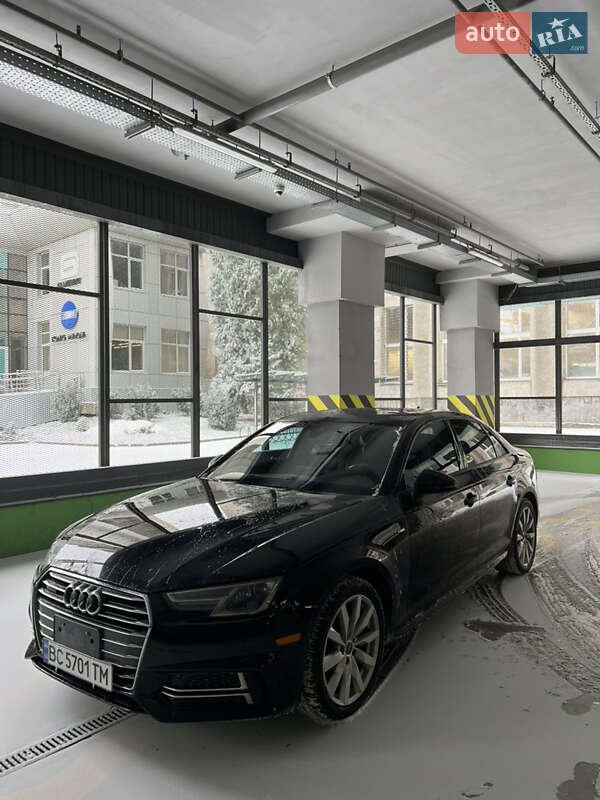 Седан Audi A4 2017 в Мостиске