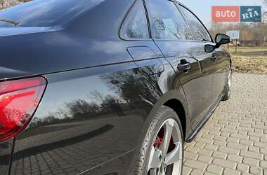 Седан Audi A4 2022 в Львове