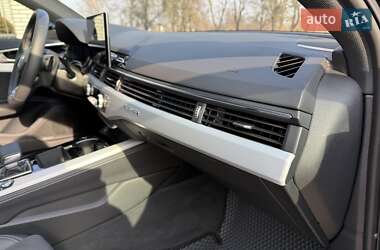 Седан Audi A4 2022 в Львове