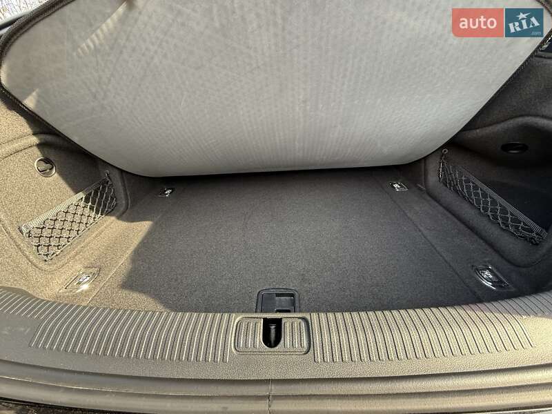 Седан Audi A4 2022 в Львове фото 100 Седан Audi A4 2022 в Львове