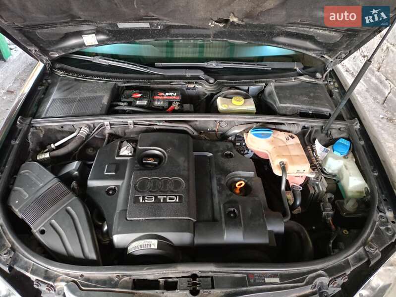 Универсал Audi A4 2005 в Добромиле