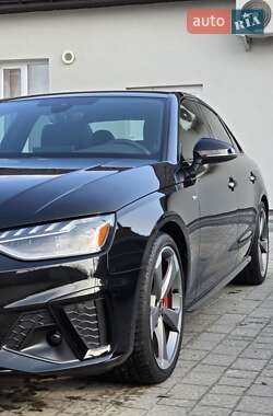 Седан Audi A4 2022 в Львове