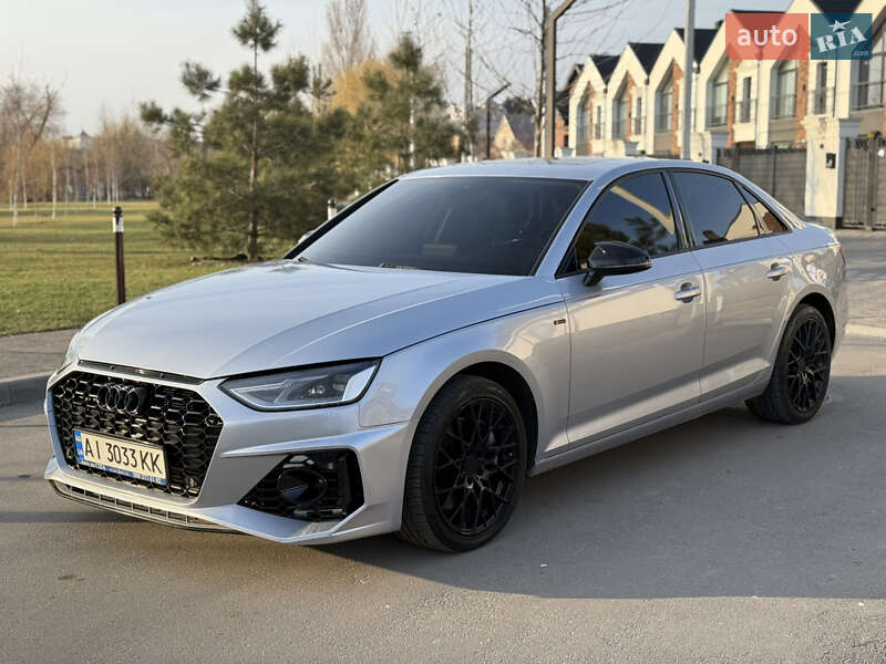 Седан Audi A4 2016 в 