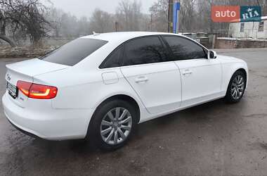 Седан Audi A4 2012 в Чернигове