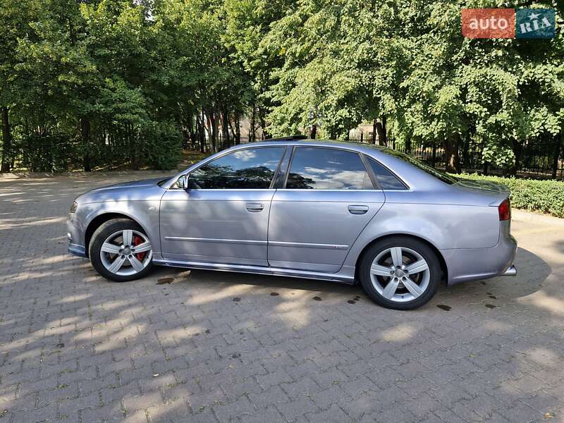 Седан Audi A4 2005 в Миргороде
