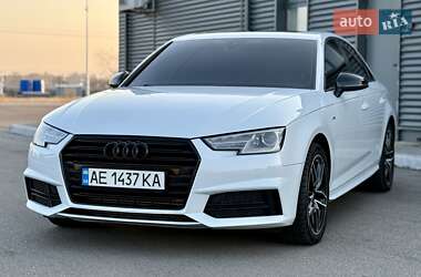 Седан Audi A4 2017 в Дніпрі