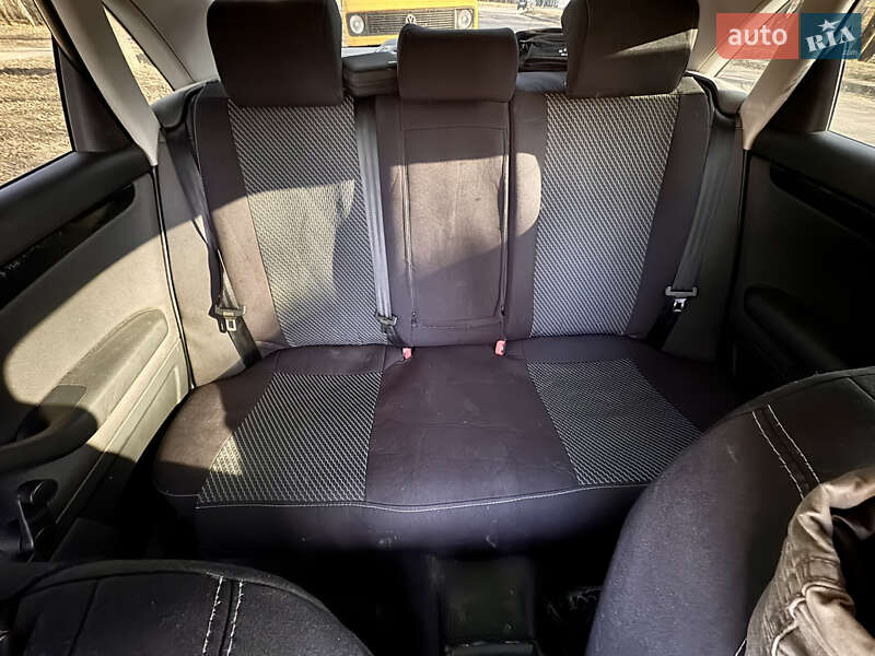 Седан Audi A4 2004 в Млинове
