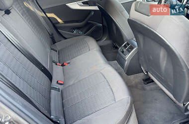 Седан Audi A4 2016 в 
