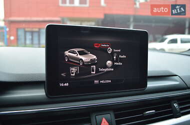 Седан Audi A4 2017 в 
