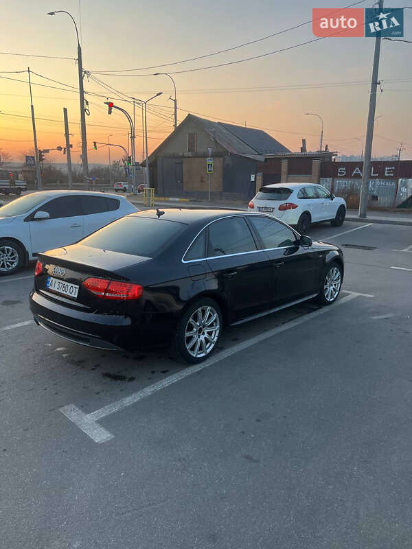 Седан Audi A4 2011 в Киеве