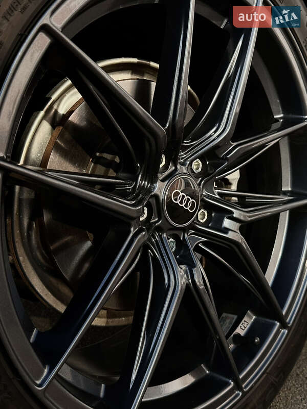Седан Audi A4 2020 в Одессе