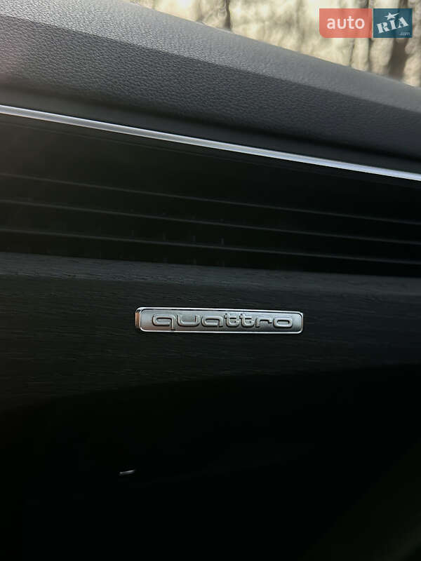 Седан Audi A4 2020 в Одессе