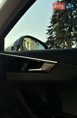 Седан Audi A4 2020 в 