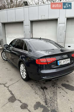 Седан Audi A4 2014 в 