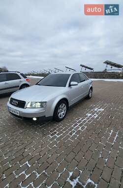 Седан Audi A4 2002 в Литине