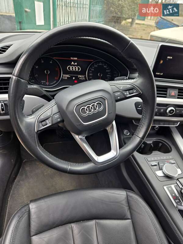 Универсал Audi A4 2017 в Рени