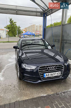 Седан Audi A4 2015 в Киеве