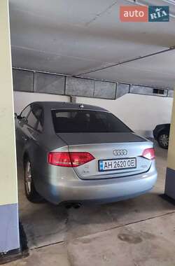 Седан Audi A4 2011 в Киеве