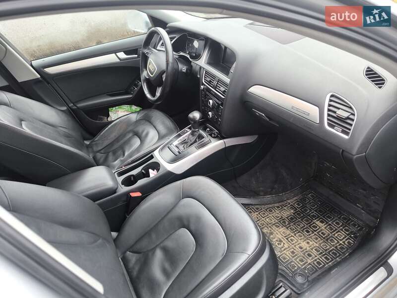 Седан Audi A4 2013 в Коломые