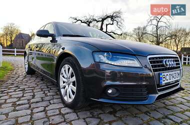 Седан Audi A4 2010 в Львове