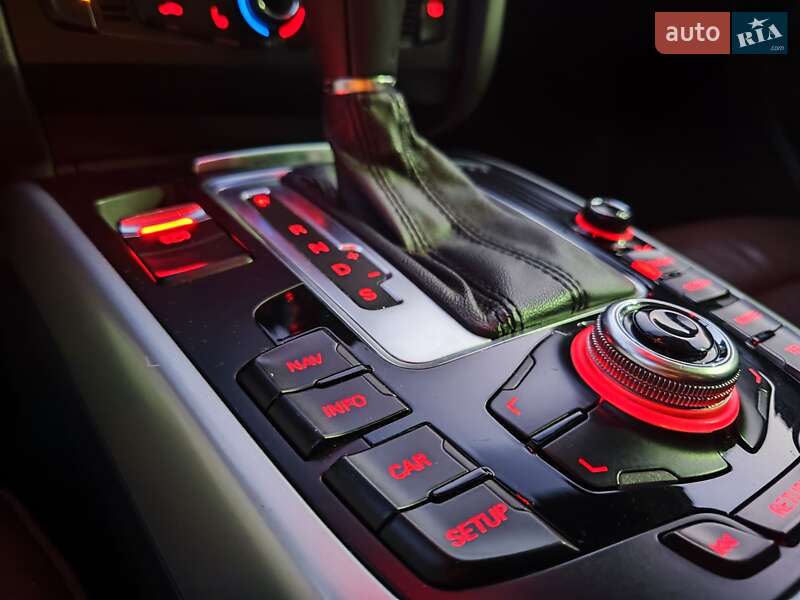 Седан Audi A4 2010 в Львові