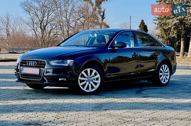 Седан Audi A4 2013 в Дубні