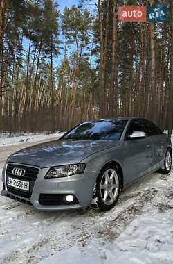 Седан Audi A4 2011 в Вишневом