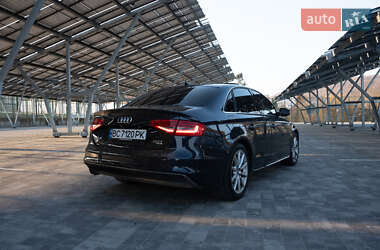 Седан Audi A4 2013 в Львове