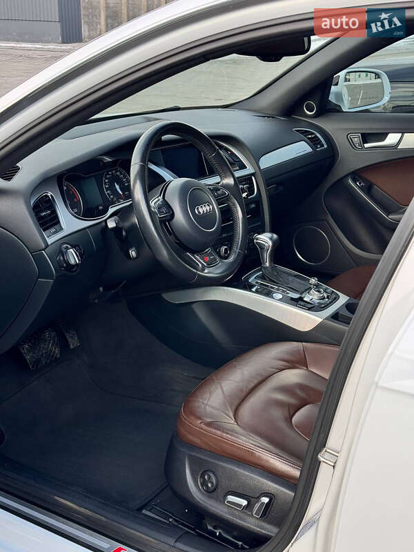 Седан Audi A4 2015 в Черкассах