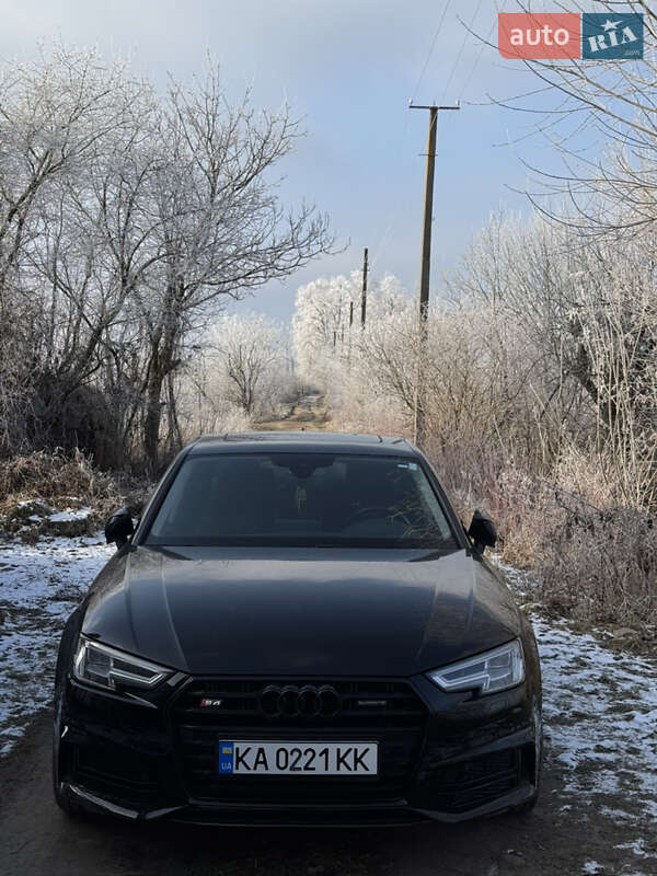 Седан Audi A4 2016 в Коломые