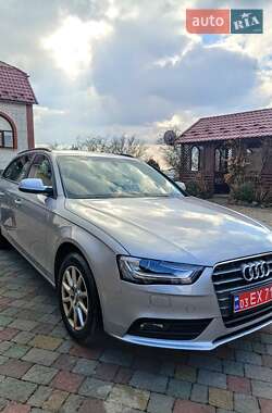 Универсал Audi A4 2015 в Львове