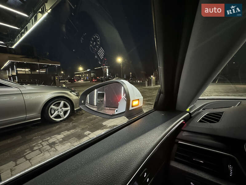 Седан Audi A4 2016 в Ужгороді
