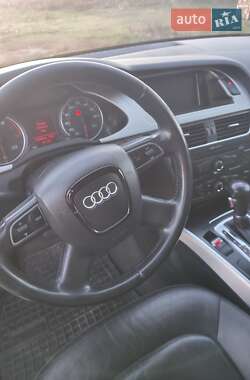 Седан Audi A4 2011 в 