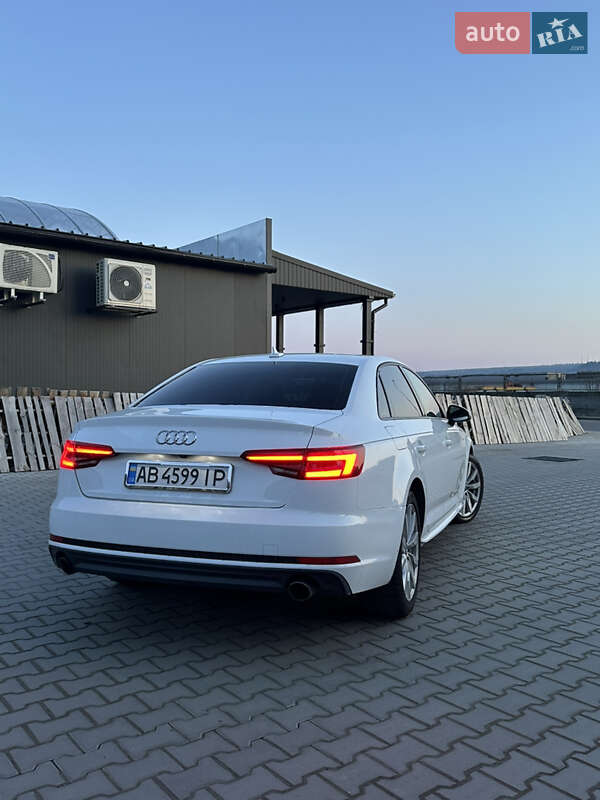 Седан Audi A4 2017 в Могилів-Подільському