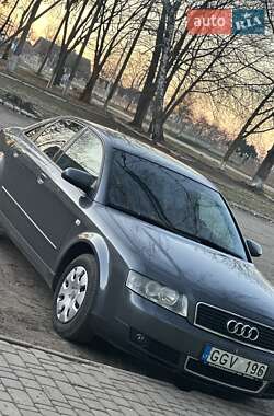 Седан Audi A4 2003 в 