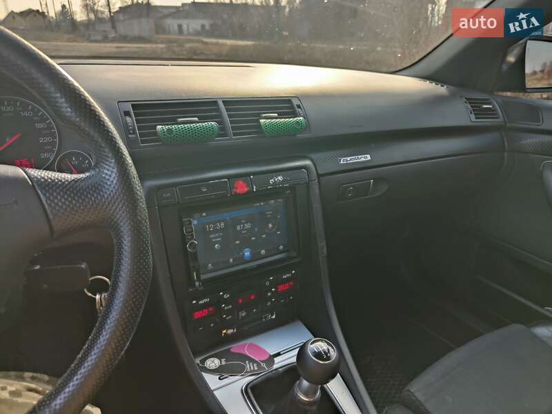 Седан Audi A4 2003 в Луцке