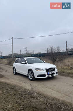 Универсал Audi A4 2009 в Веселинове