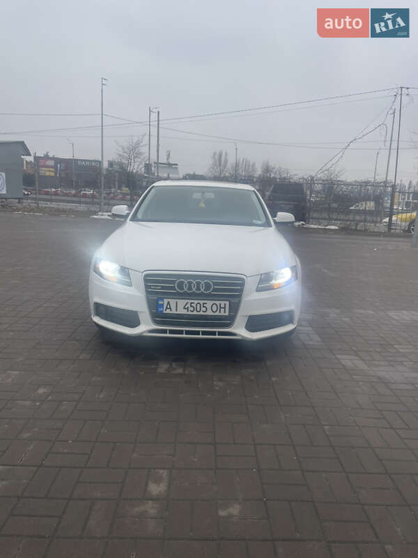Седан Audi A4 2010 в Киеве