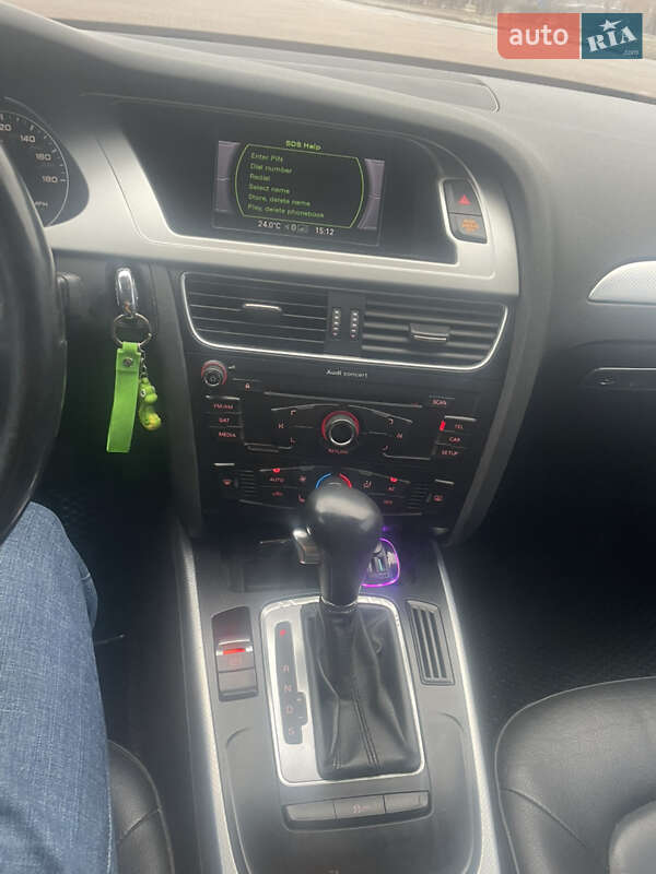 Седан Audi A4 2010 в Киеве