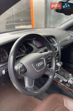 Седан Audi A4 2013 в 