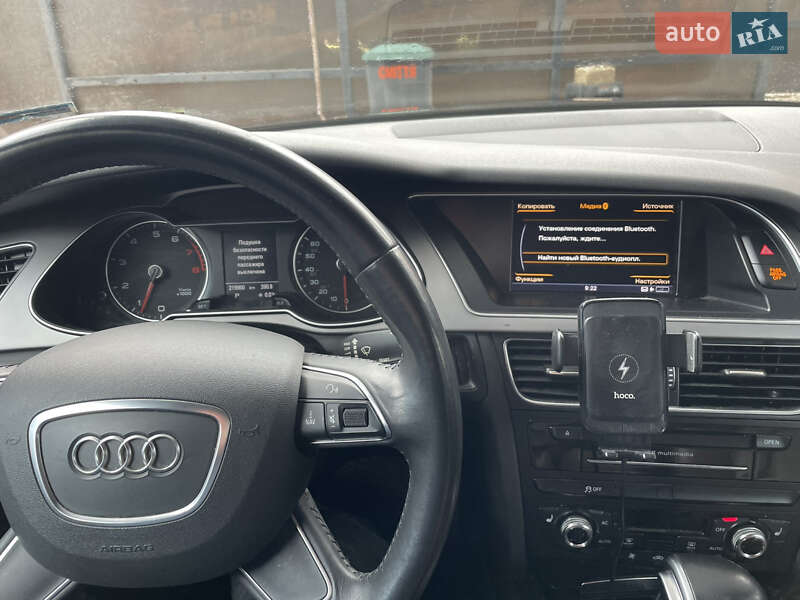 Седан Audi A4 2013 в Харькове