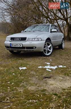 Седан Audi A4 2000 в 