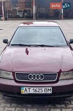 Седан Audi A4 1995 в Івано-Франківську