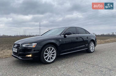 Седан Audi A4 2014 в Києві